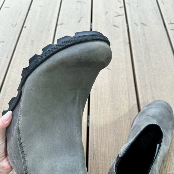 Sorel Joan of Arctic II Zip Wedge Booties Gray Leather Upper Size 10 Women’s - Picture 9 of 12